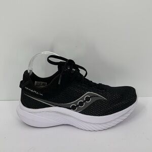 Saucony Kinvara 14 training shoes black running sneaker lightweight 8.5 WIDE
